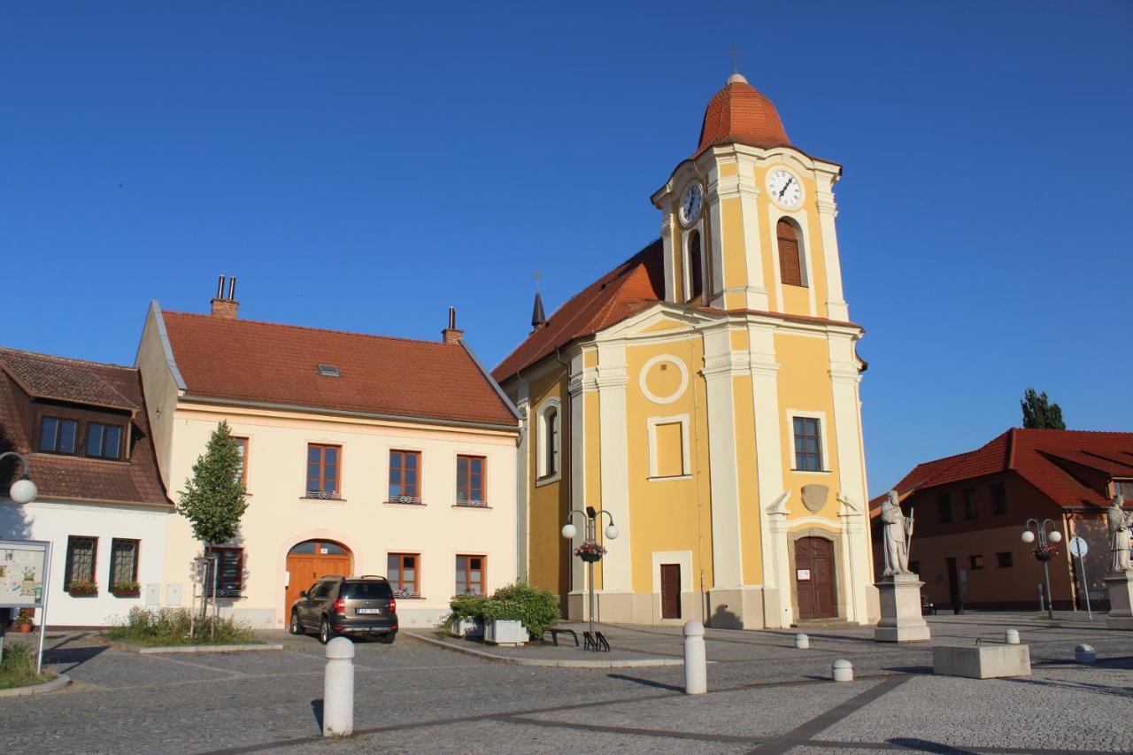 Apartman U Kostela Veseli nad Moravou Bagian luar foto